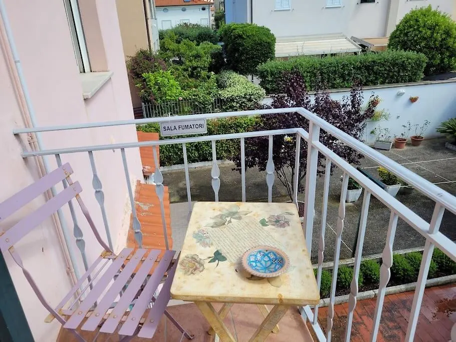 Apartamento Stella Marina A 100 Mt Dal Mare Livorno Italia